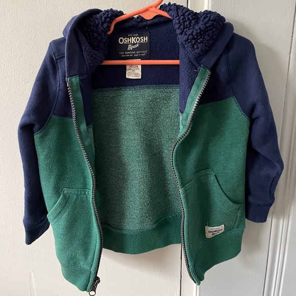 Osh Kosh B''Gosh Zip Up Hoodie - Size: 2T - Picture 1 of 3